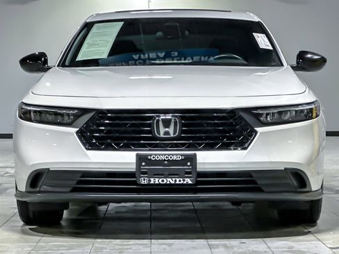 Used 2024 Honda Accord Sport image 5