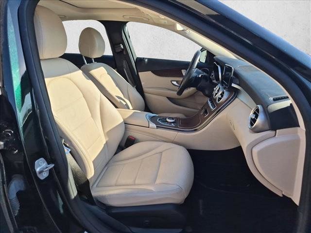 Used 2019 Mercedes-Benz C 300 Sedan image 13