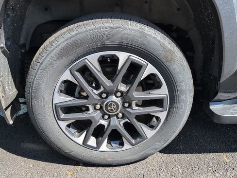 Used 2023 Toyota Sequoia Limited w/ Tow Technology Package AWD/4WD image 6