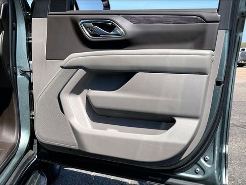 Used 2023 Chevrolet Tahoe LS image 18