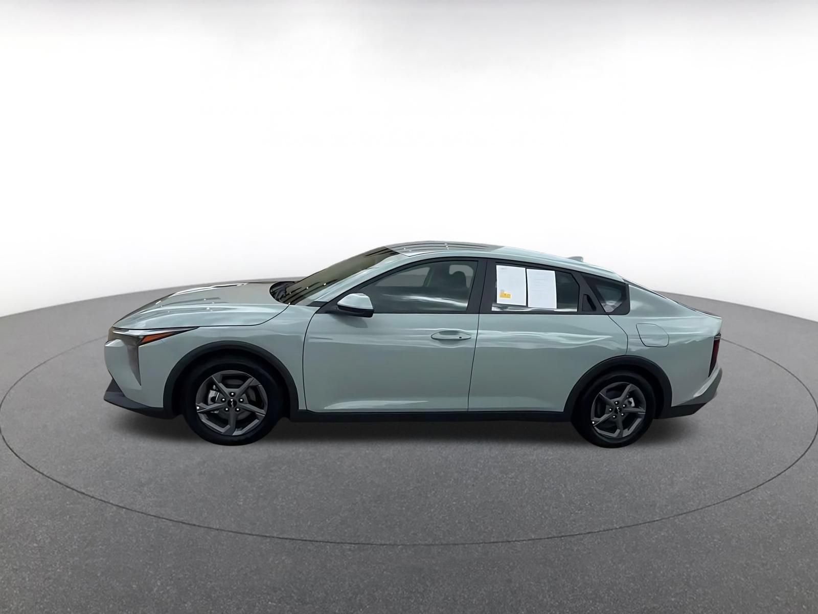 Used 2026 Kia K4 FWD image 9