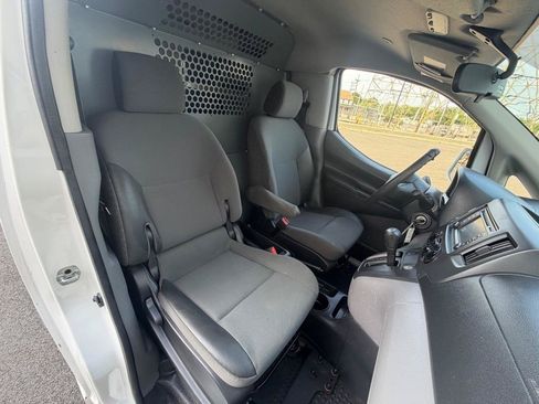 Used 2017 Nissan NV200 SV w/ Technology Package FWD image 16
