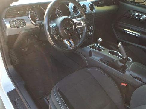 Used 2022 Ford Mustang GT image 6