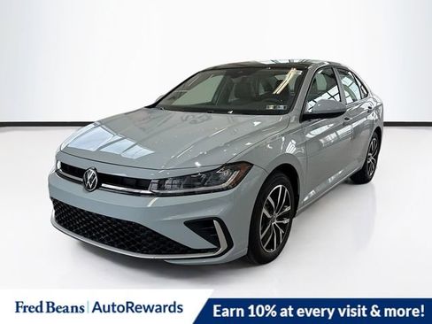 New 2026 Volkswagen Jetta SE image 3