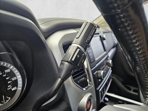 Used 2019 Nissan Titan PRO-4X w/ Pro-4x Convenience Package image 12