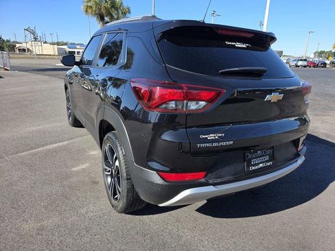 Used 2023 Chevrolet TrailBlazer LT image 4