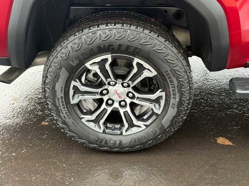 Used 2023 GMC Canyon AT4 w/ AT4 Premium Package image 8