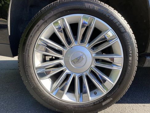 Used 2016 Cadillac Escalade Platinum AWD/4WD image 47