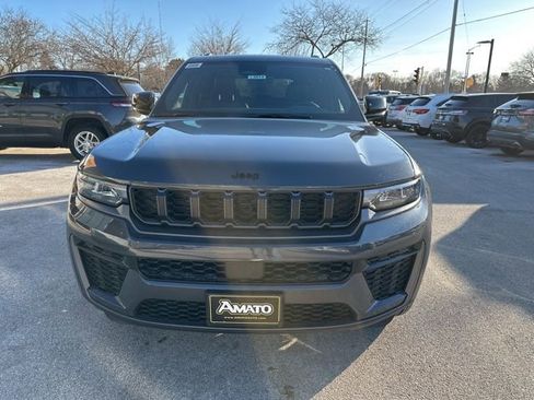 New 2026 Jeep Grand Cherokee Altitude AWD/4WD image 3