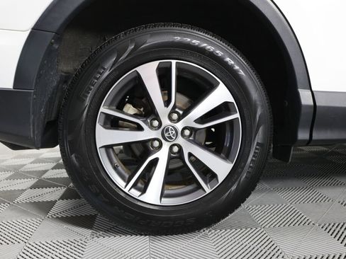 Used 2016 Toyota RAV4 XLE w/ Convenience Package AWD/4WD image 7