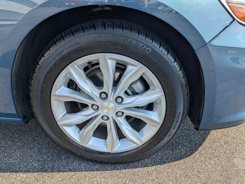 Used 2025 Chevrolet Malibu LT FWD image 9
