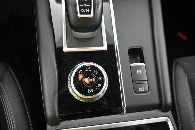 Used 2024 Mitsubishi Outlander SE AWD/4WD image 27