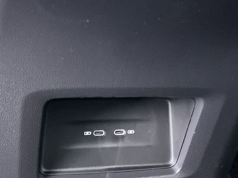 New 2026 Volkswagen Atlas Cross Sport SE image 24