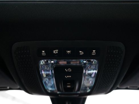 Used 2020 Mercedes-Benz GLB 250 4MATIC image 42