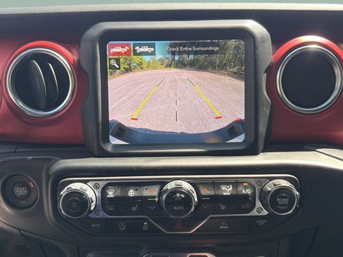 Used 2022 Jeep Gladiator Rubicon w/ LED Lighting Group image 20