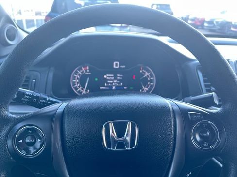 Used 2019 Honda Ridgeline Sport image 11