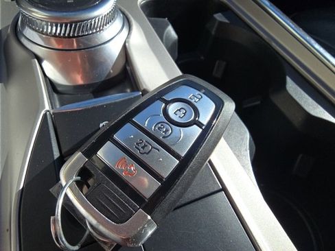 Used 2023 Ford Explorer XLT w/ Equipment Group 202A image 30