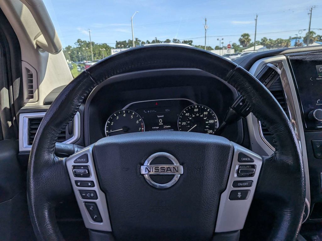 Used 2021 Nissan Titan SV w/ SV Convenience Package AWD/4WD image 19
