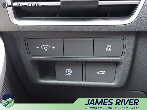 Used 2025 Hyundai Sonata SEL FWD image 30