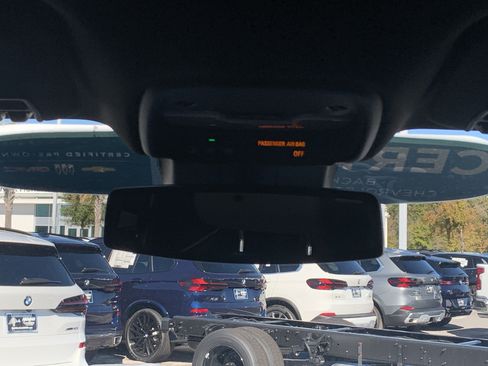 Used 2024 Chevrolet Colorado Z71 w/ Z71 Convenience Package 2 image 26