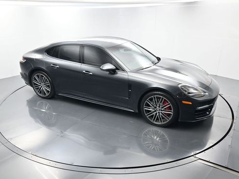 Used 2022 Porsche Panamera 4S image 45