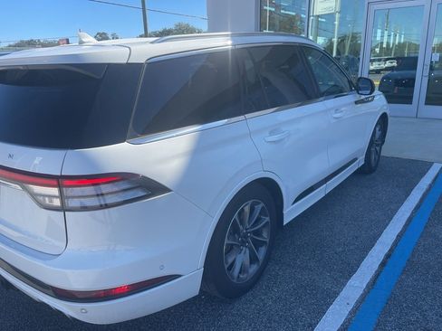 Used 2020 Lincoln Aviator Grand Touring w/ Equipment Group 301A image 4