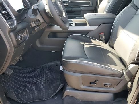 New 2025 RAM 2500 Laramie AWD/4WD image 87