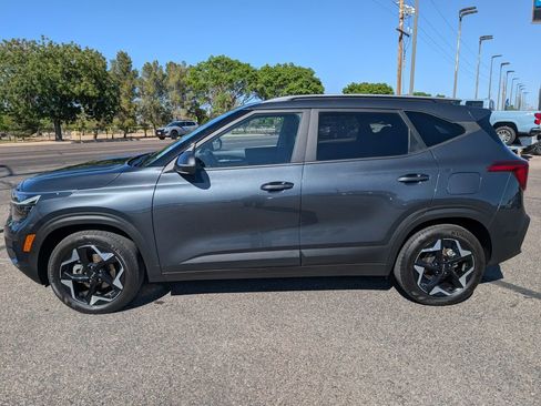 Used 2025 Kia Seltos S FWD image 2