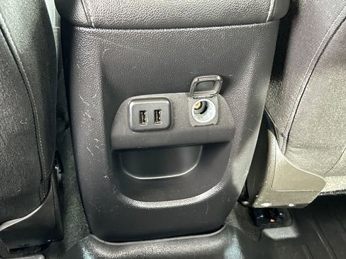 Used 2018 Chevrolet Colorado LT image 20