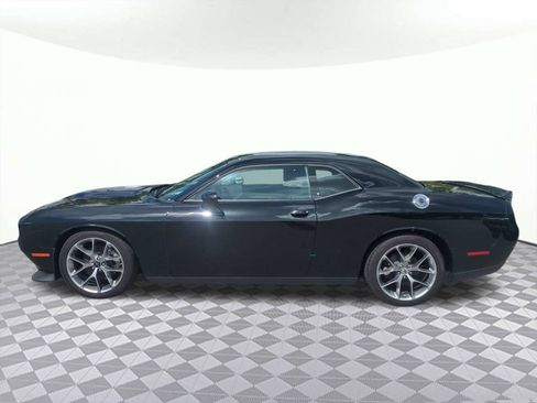 Used 2022 Dodge Challenger GT RWD image 9