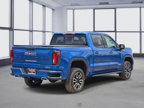 Used 2022 GMC Sierra 1500 AT4 w/ AT4 Preferred Package AWD/4WD image 7