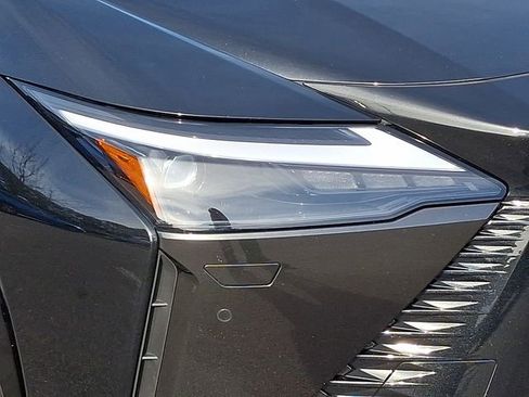 Used 2024 Lexus RZ 450e Premium w/ Technology Package image 12