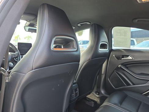 Used 2019 Mercedes-Benz CLA 250 image 16