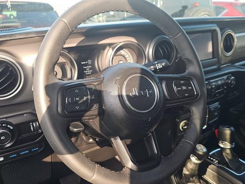 Used 2023 Jeep Wrangler Unlimited AWD/4WD image 12