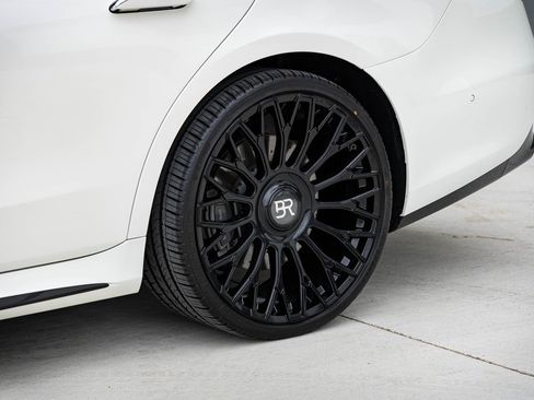 Used 2022 Mercedes-Benz S 580 4MATIC Sedan w/ AMG Line Package image 6