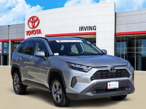 Used 2024 Toyota RAV4 XLE image 2