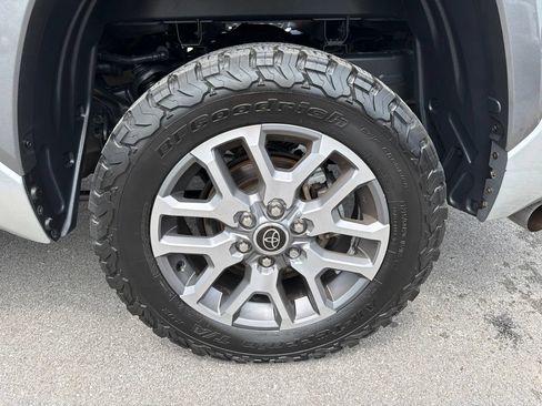 Used 2022 Toyota Tundra 1794 Edition AWD/4WD image 12