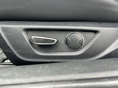 Used 2017 Ford Mustang Premium RWD image 23
