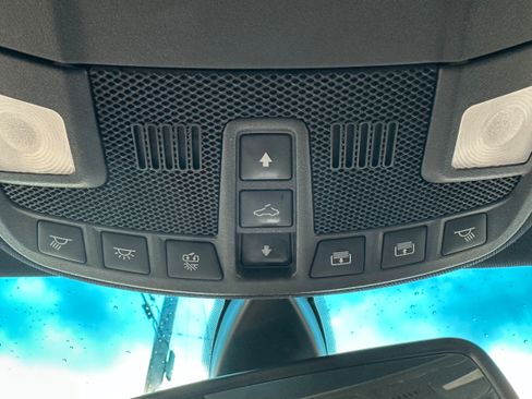 Used 2019 Lincoln MKZ Reserve w/ Luxury Package FWD image 32