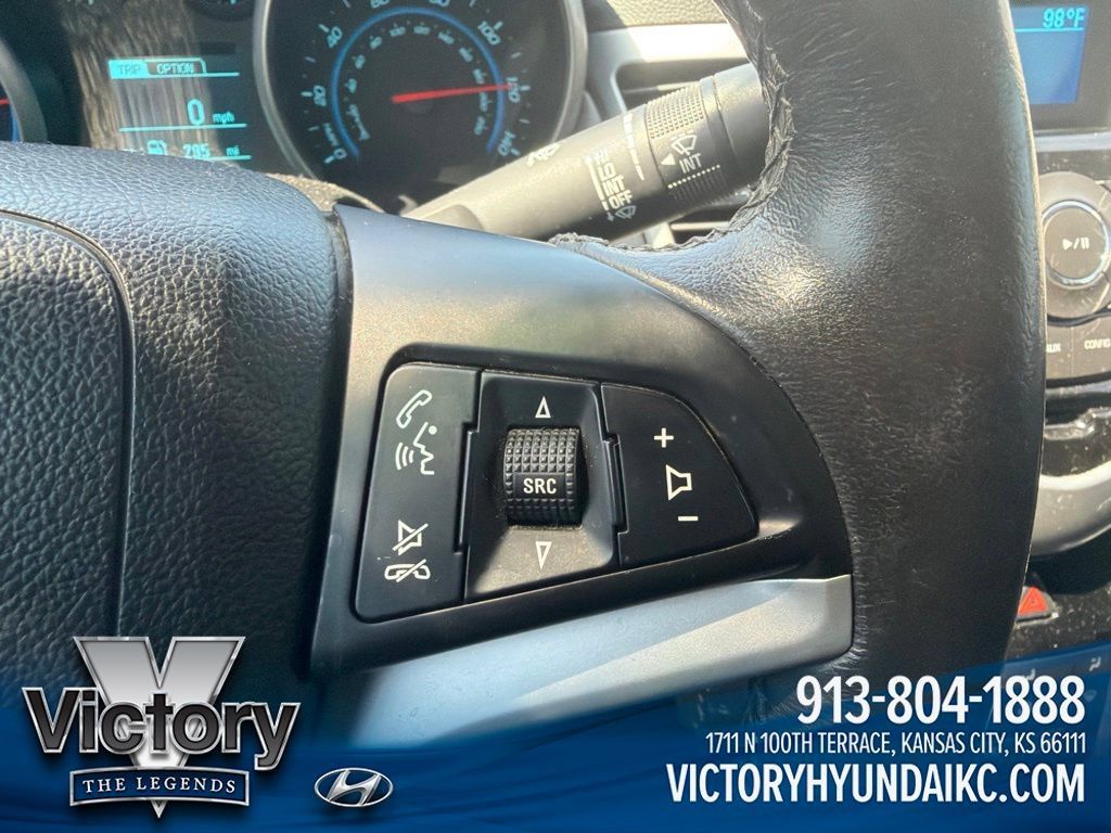 Used 2014 Chevrolet Cruze LT FWD image 12