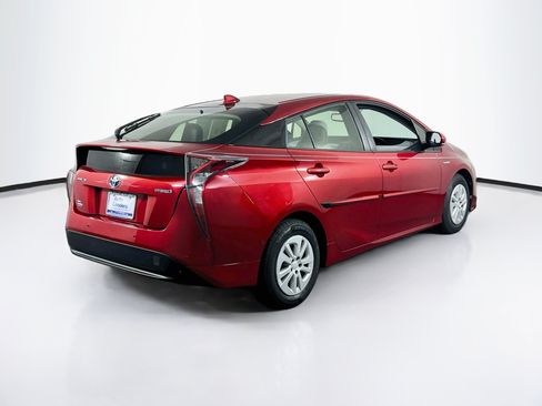 Used 2017 Toyota Prius Four FWD image 5