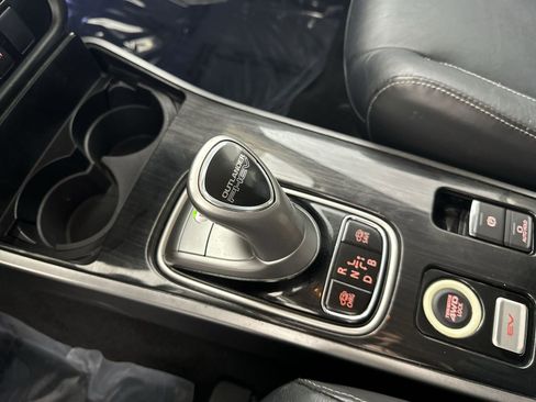 Used 2018 Mitsubishi Outlander SEL AWD/4WD image 20
