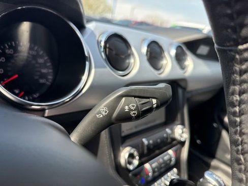 Used 2017 Ford Mustang Premium RWD image 27