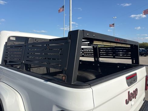 Used 2020 Jeep Gladiator Rubicon image 10