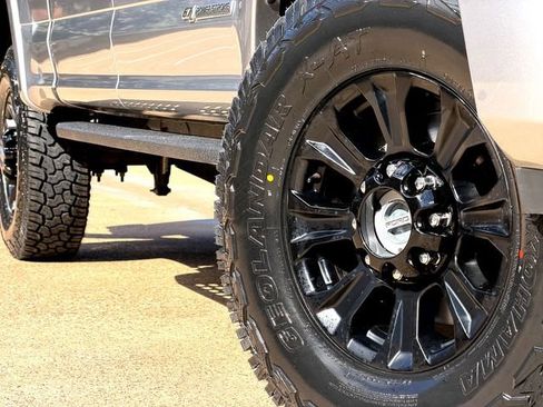 Certified 2022 Ford F250 Lariat w/ Tremor Off-Road Package image 2