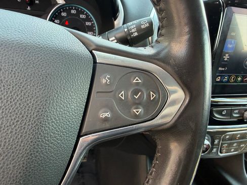 Used 2021 Chevrolet Traverse LT image 31
