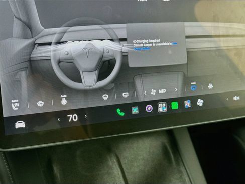 Used 2022 Tesla Model Y Long Range AWD/4WD image 11