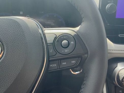Used 2024 Toyota RAV4 Limited FWD image 19