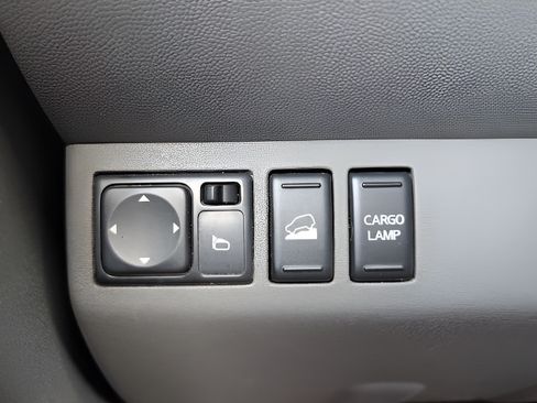 Used 2019 Nissan Frontier SV AWD/4WD image 17