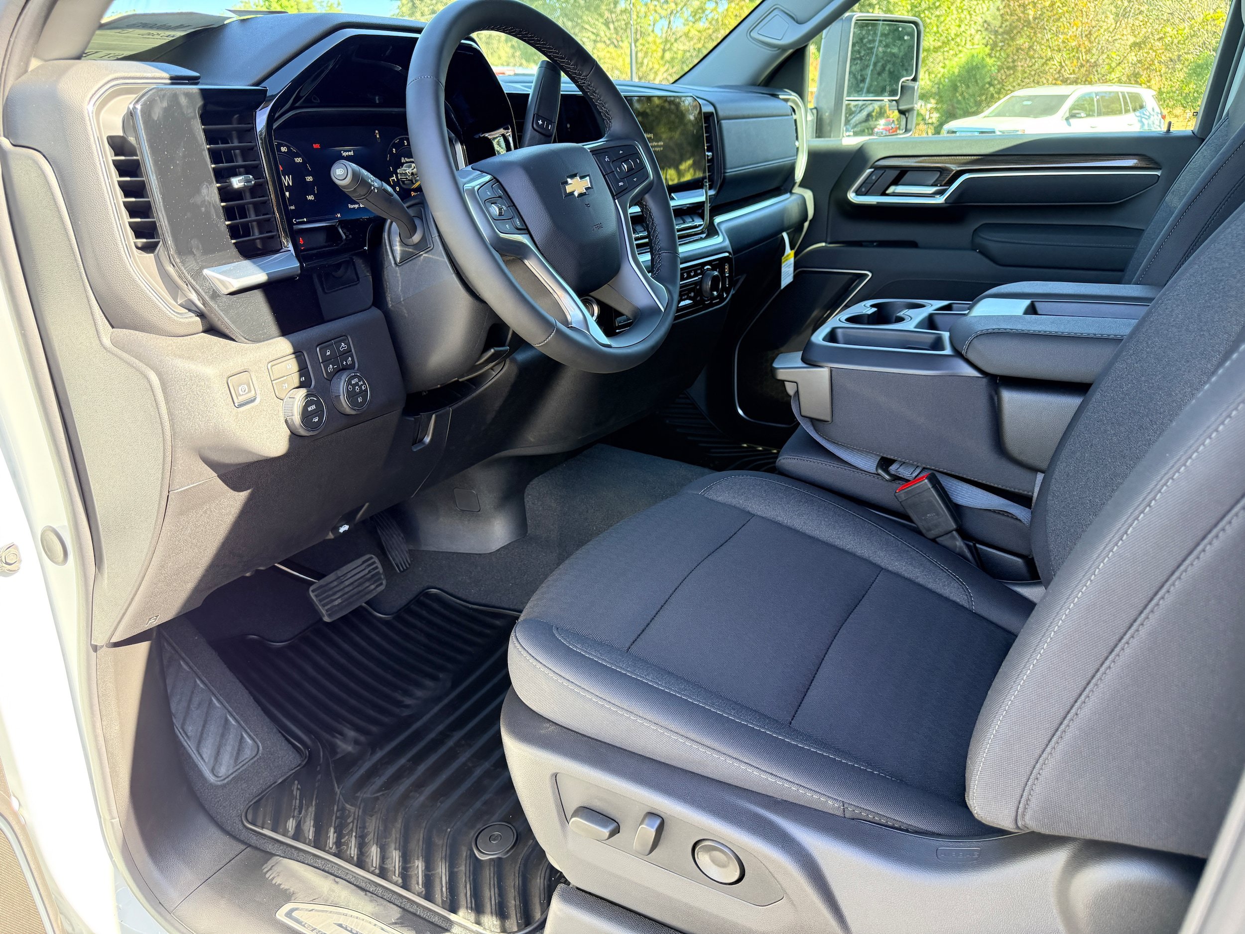 New 2026 Chevrolet Silverado 3500 LT w/ All Star Edition AWD/4WD image 12
